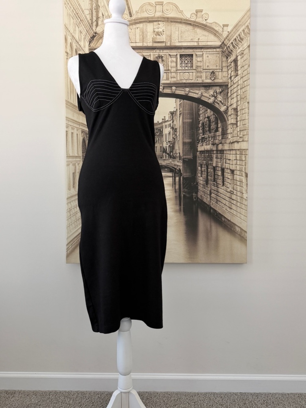 Preloved Zara Trafaluc Black Sleeveless V-Neck Midi Dress